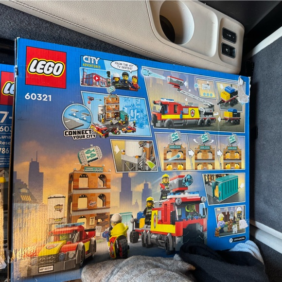 LEGO Colorful Box Sets - Picture 12 of 13